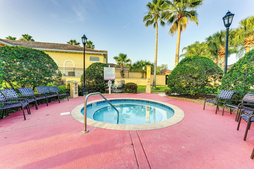 Regal Palms Gem Near Disney w/ Patio, Themed Rooms