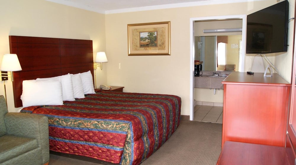 Red Carpet Inn