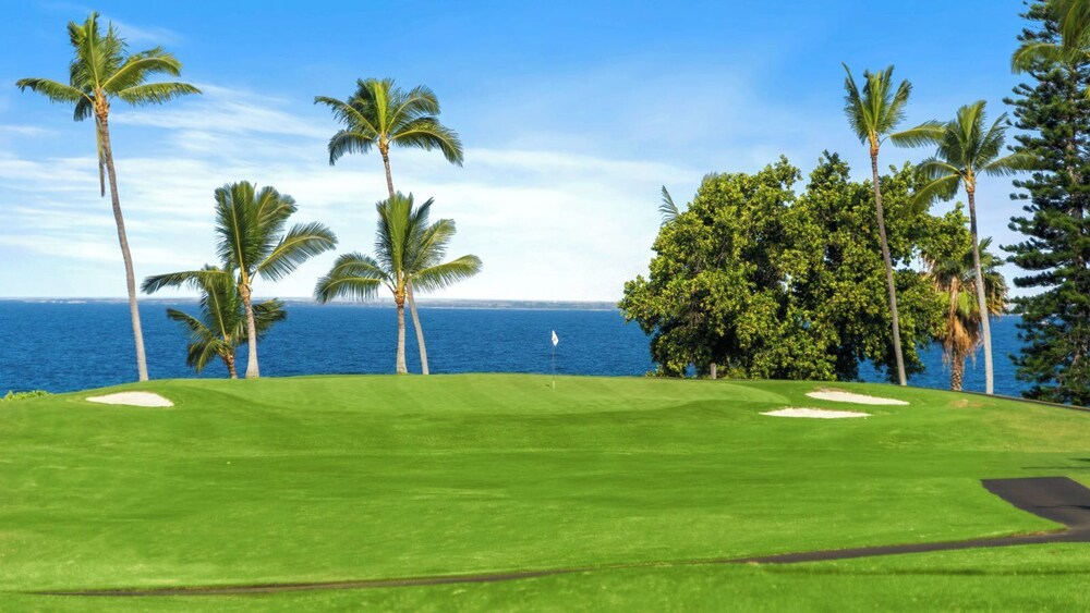 Sunset & Golf Course Views - AC & Wifi - Shady Lanai! - Vrkcv
