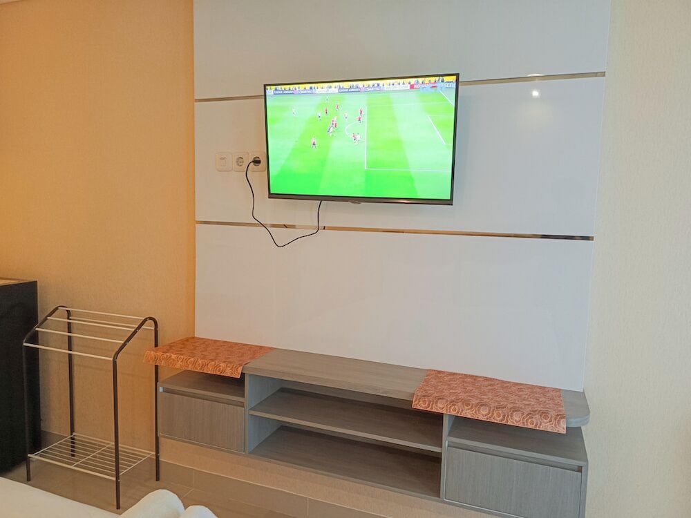 Spacious Studio At Tamansari Skylounge Makassar Apartment
