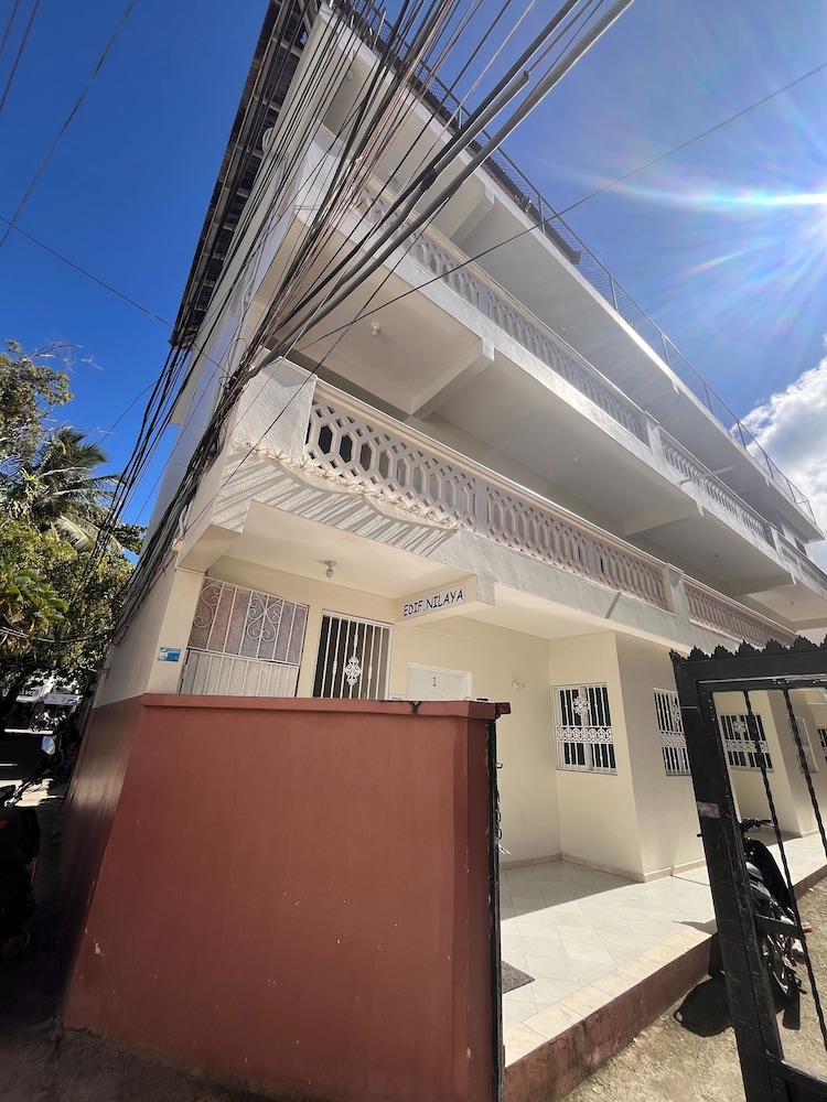 Digital Nomads & Adventurers, Caribbean Living Awaits
