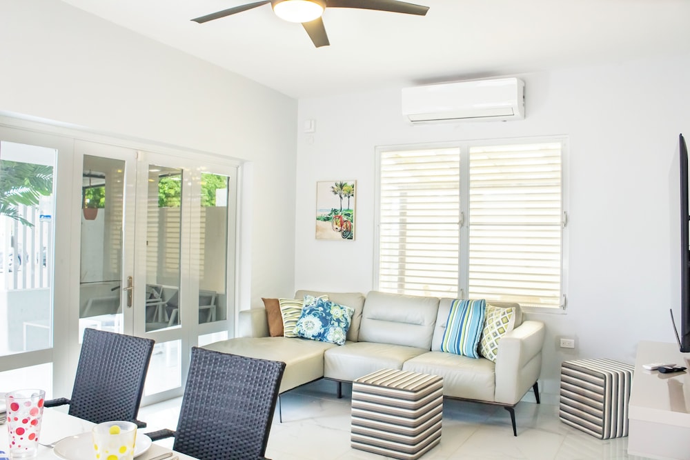 Ismael Rivera Villa 1 Ocean Park 4bd-2b