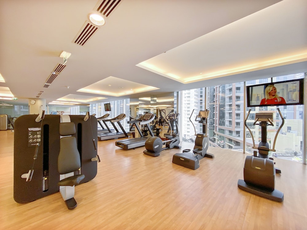 Elegant 1 Bedroom Overlooking Dubai Marina Canal