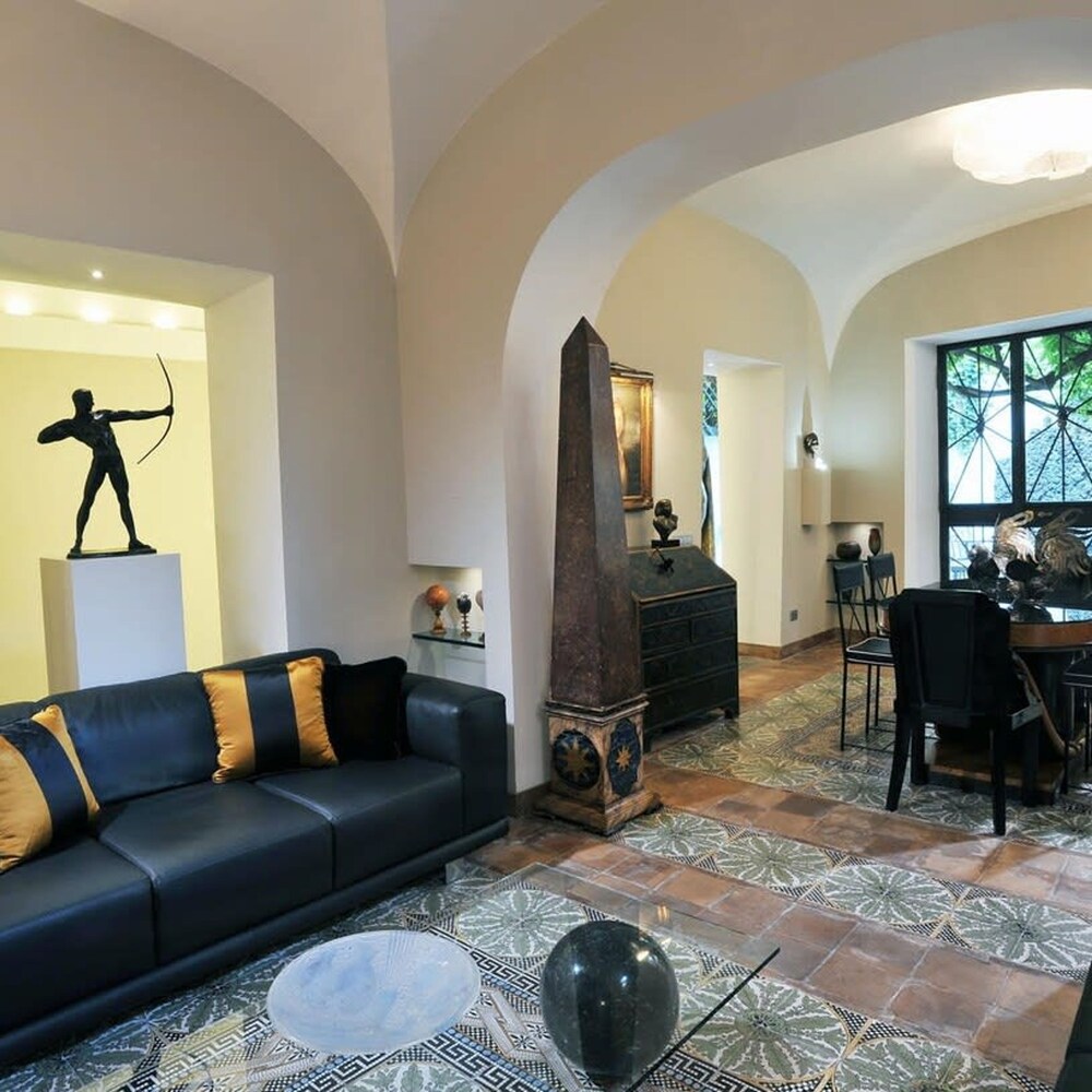 La Palazzina Santa Dorotea Splendid Rome Townhouse With Courtyard Garden