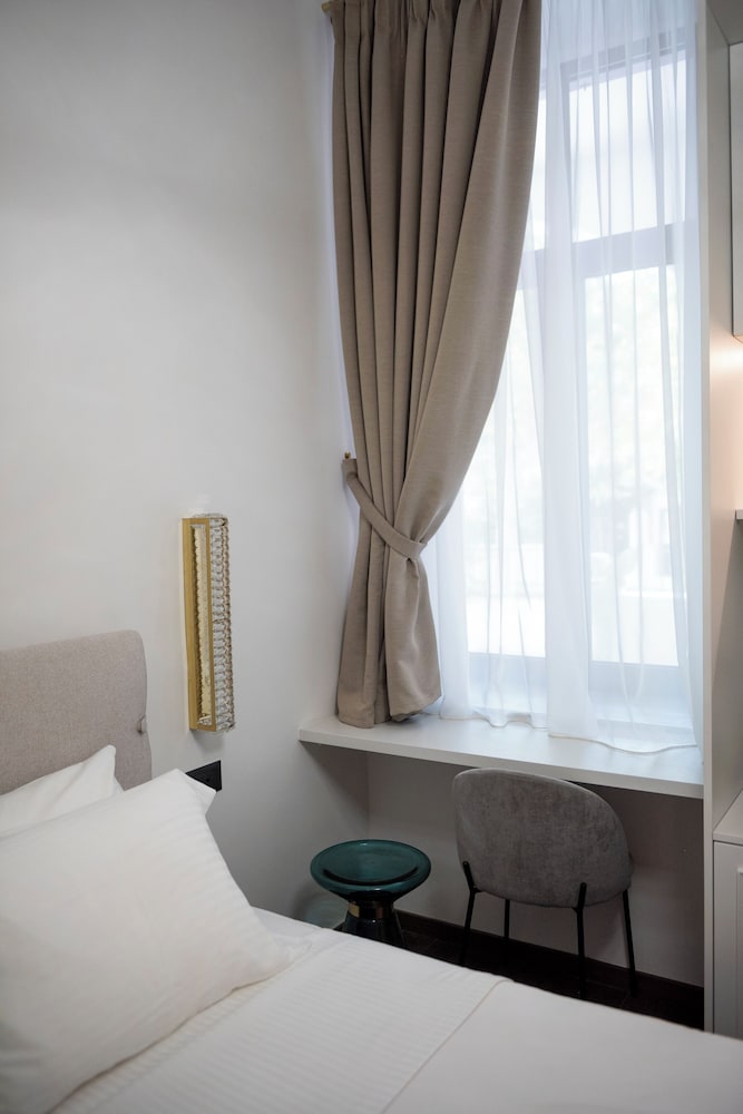 Jensen Luxury Suites