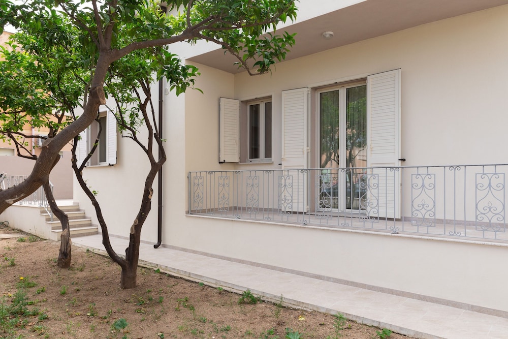 Casa Marina con Patio by Wonderful Italy