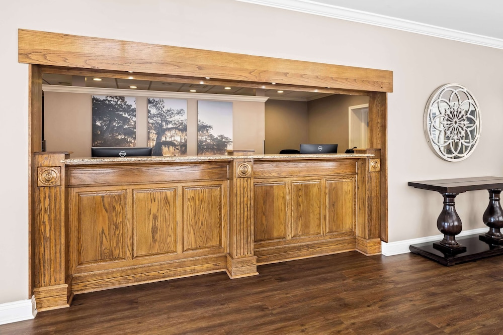 Morgan City Vacations - Best Western Forest Inn - Property Image 3