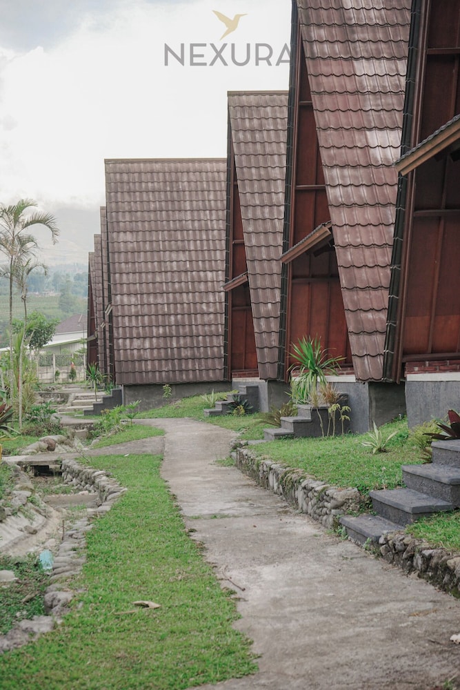 Jambu Klutuk Resort
