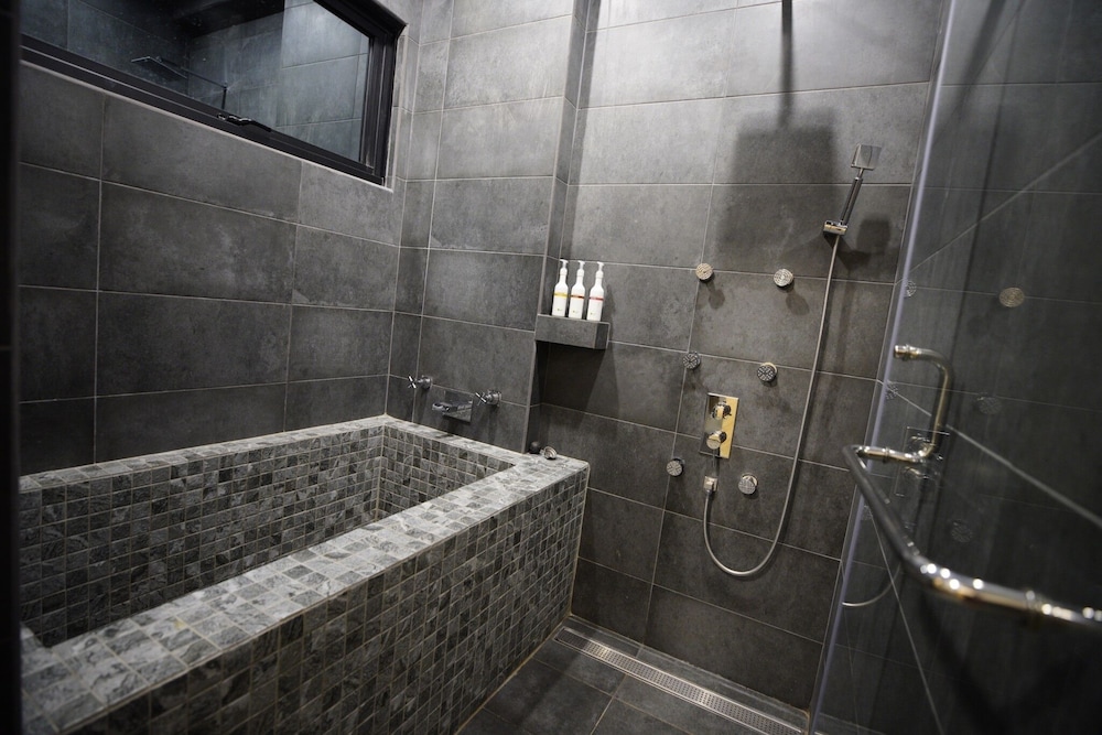 Photo 48