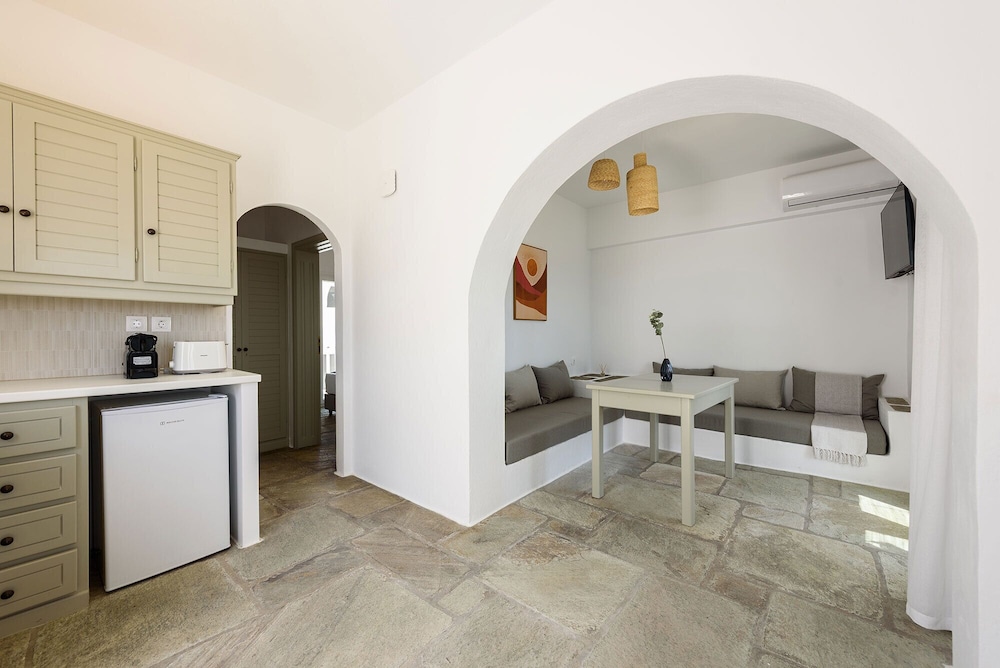 Phaedrus Living Paros Residences 9