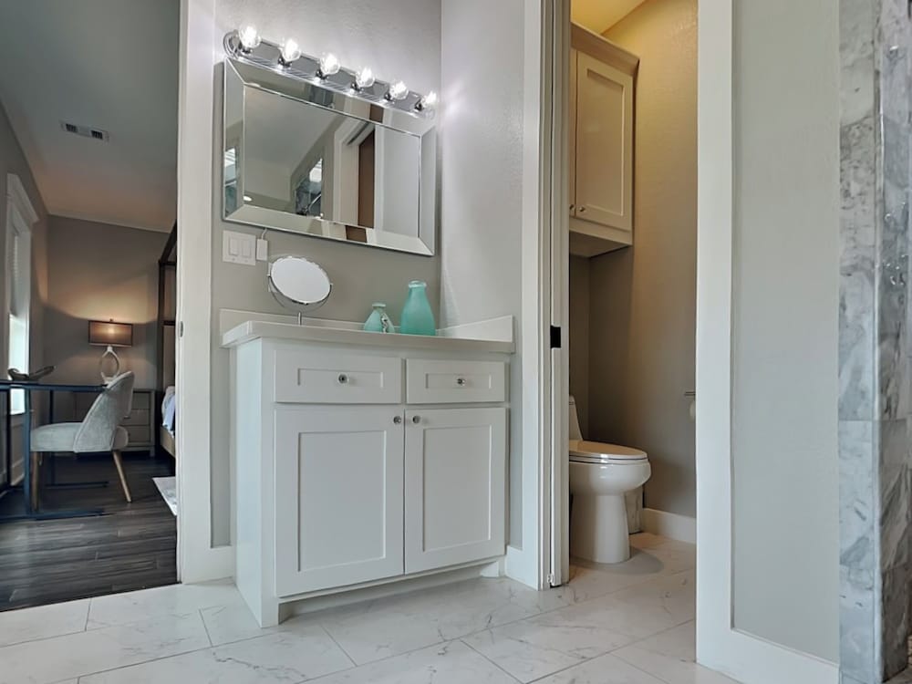 Rosé By The Bay by Ryson Vacation Rentals
