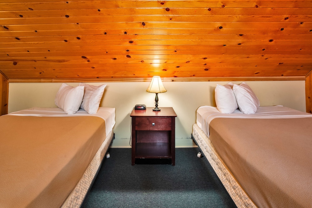 Birchcliff Resort