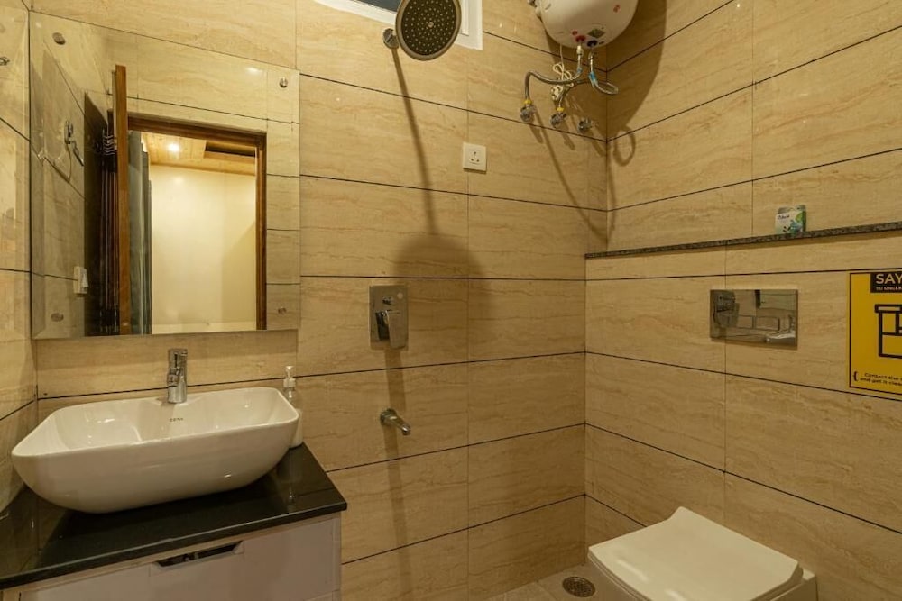 The Hosteller Kufri, Shimla