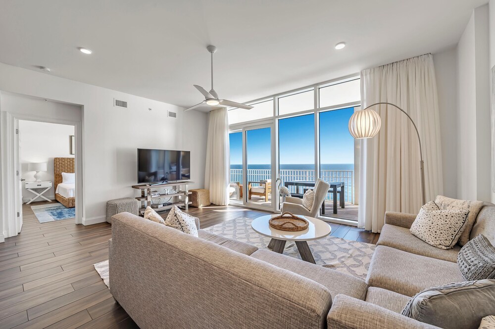 Vista Del Mar 806