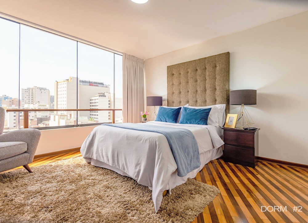OceanFront Larcomar Apartments