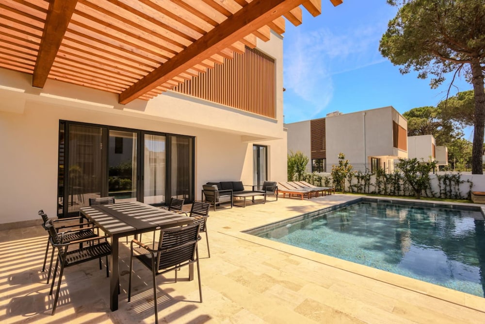 Sanpietro Deluxe Villa