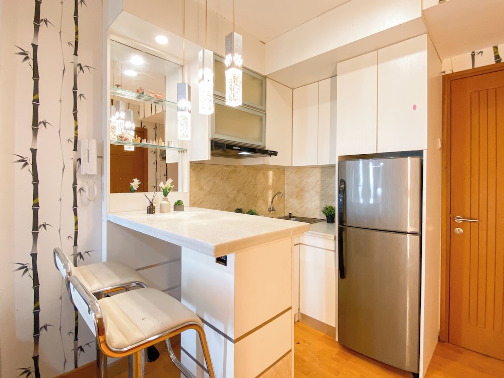 2Br Near Mall At Cinere Bellevue Suites Apartment