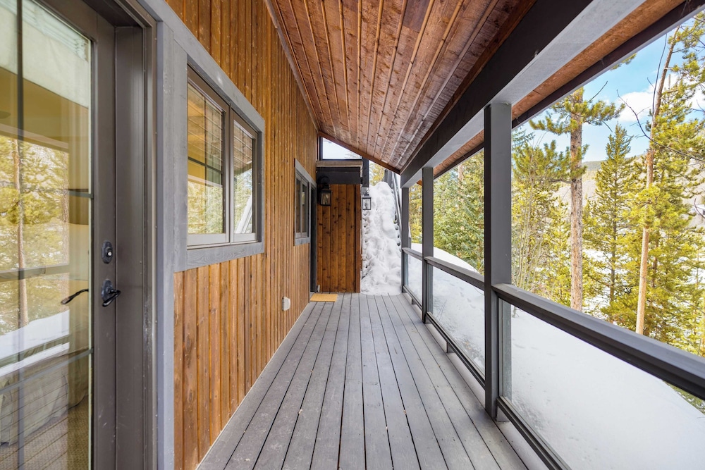 Luxury Mountain Estate w/ Indoor Pool, Gym & Hot Tub Near Keystone | Sleeps 19