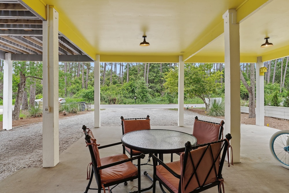 As You Like It by Avantstay Steps to Beach Bikes Sleeps 18