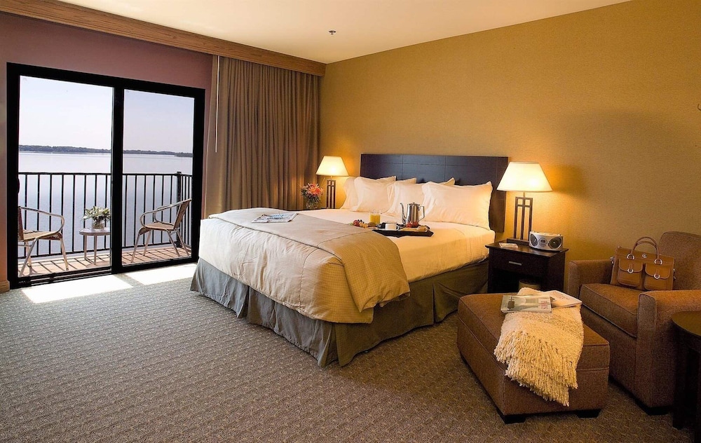 King's Pointe Waterpark Resort - Property Image 33