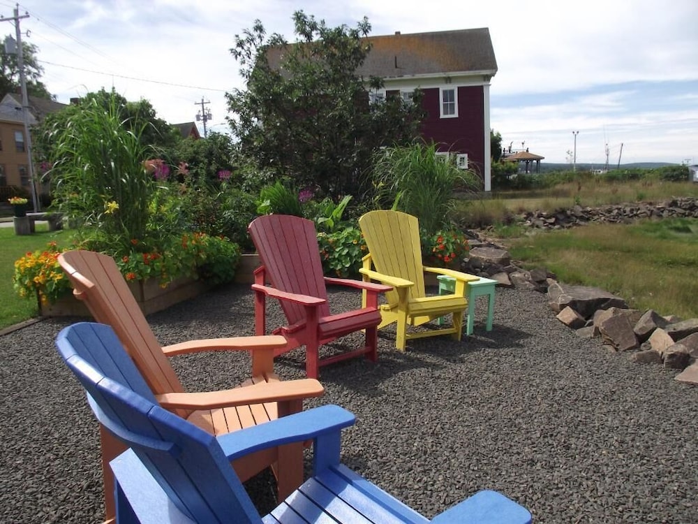 Bailey House Inn