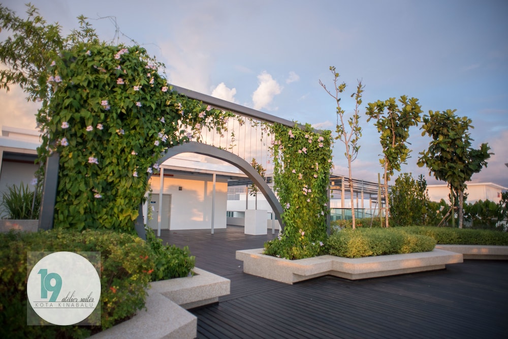 19 Atelier Suites Sutera Avenue