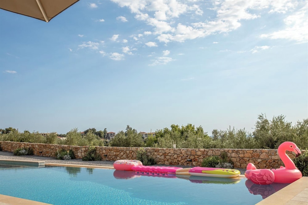 Dream Villas