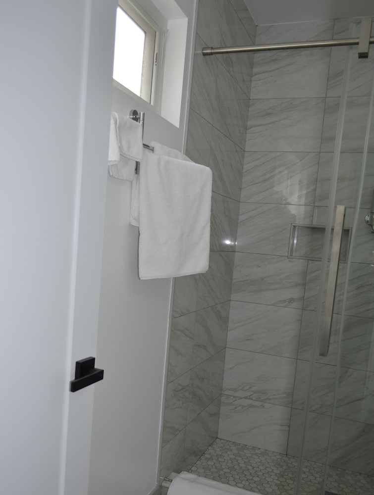 Dimond Abode Vacation Rental