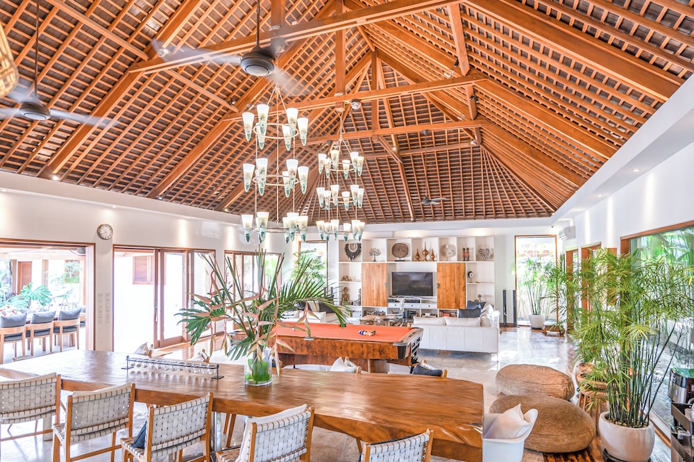 Villa Mimpi Nyata