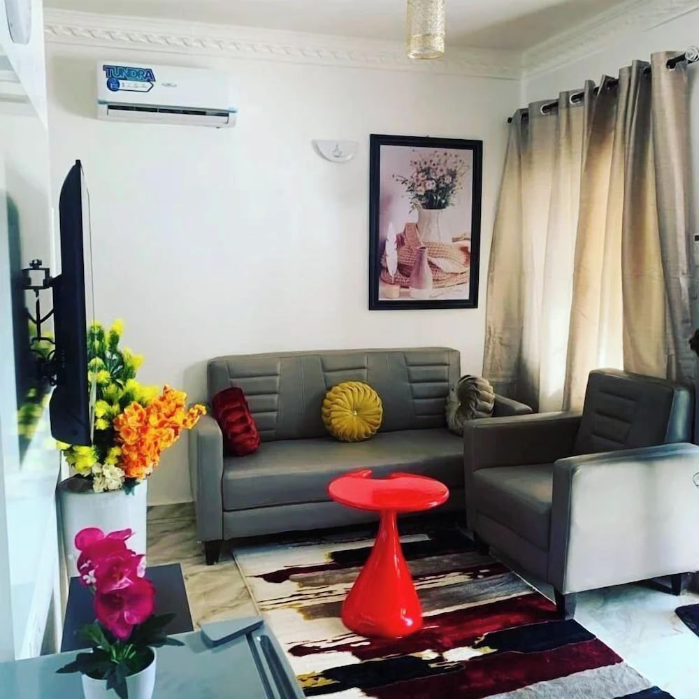 Metrohills Business Suites