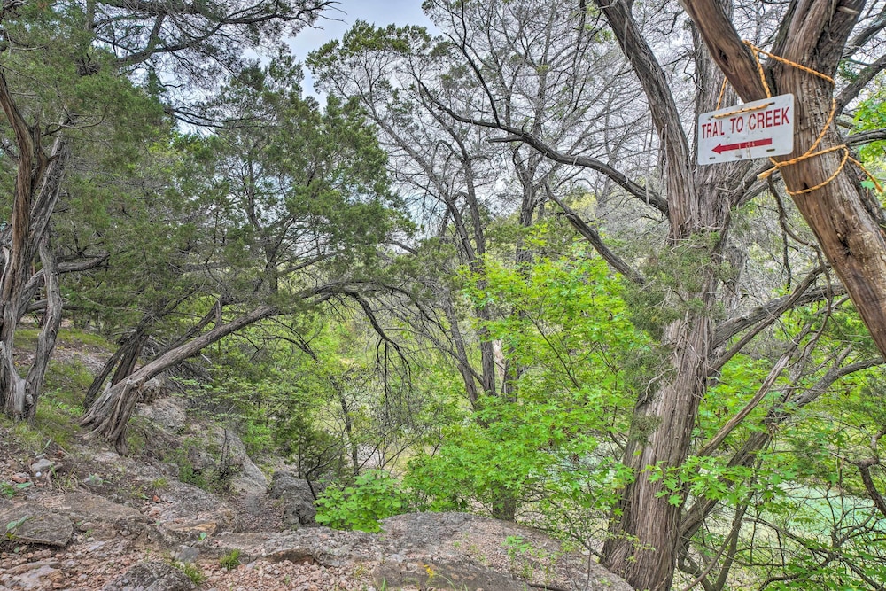 Cedar Falls Cabins #6: Hillside w/ Views!