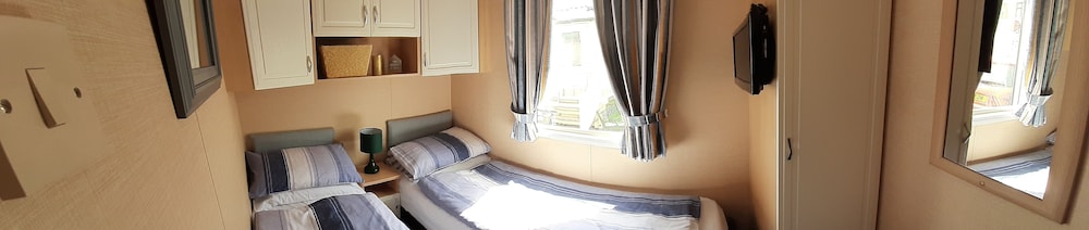 Taid's Retreat Silversands Cove Beach Lossiemouth view 3