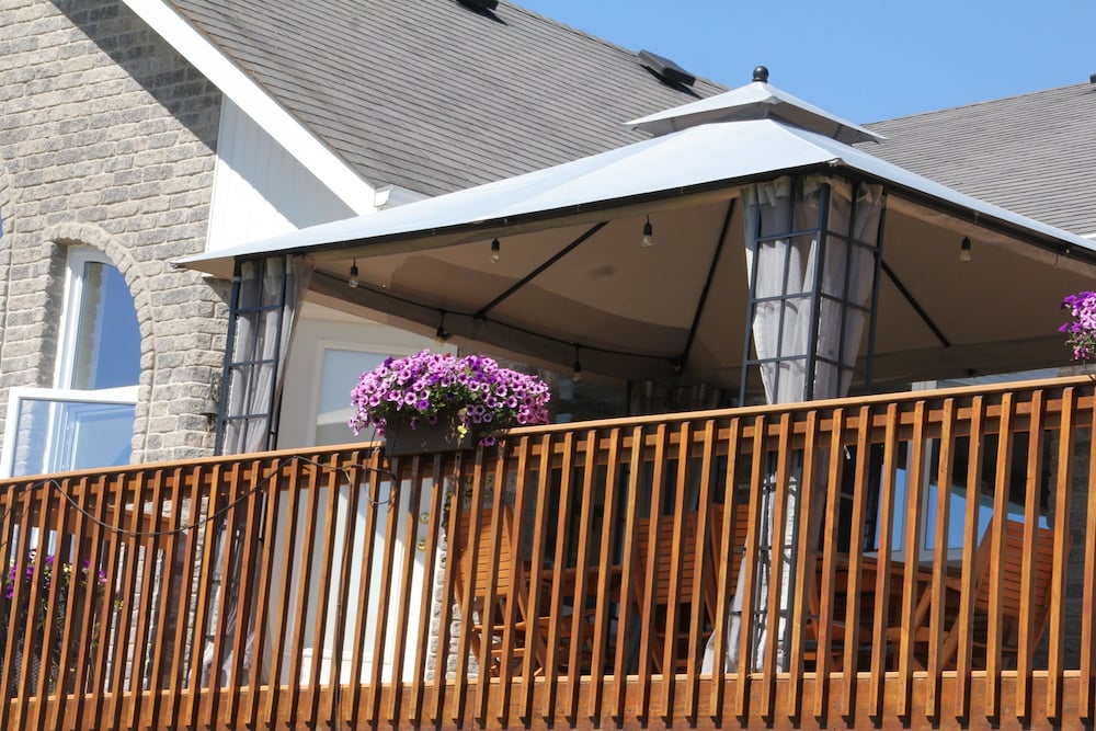 Golden Pathways Retreat and B&B