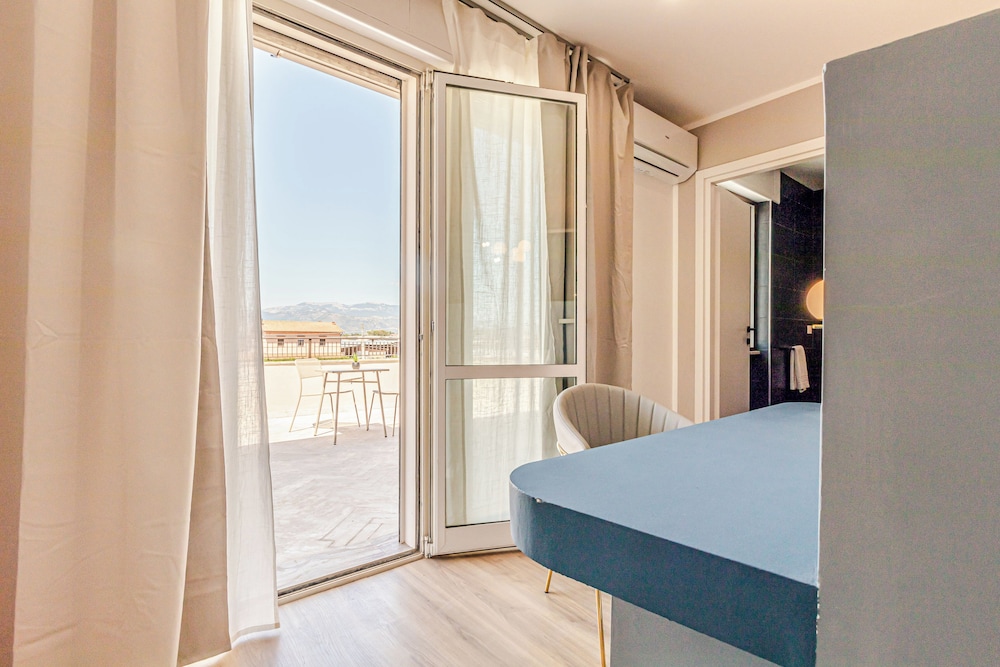 Numberz Rooms And Apartments