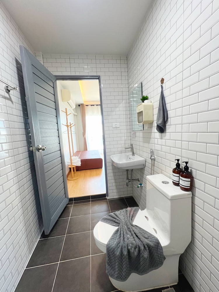 Monday Guesthouse Hatyai