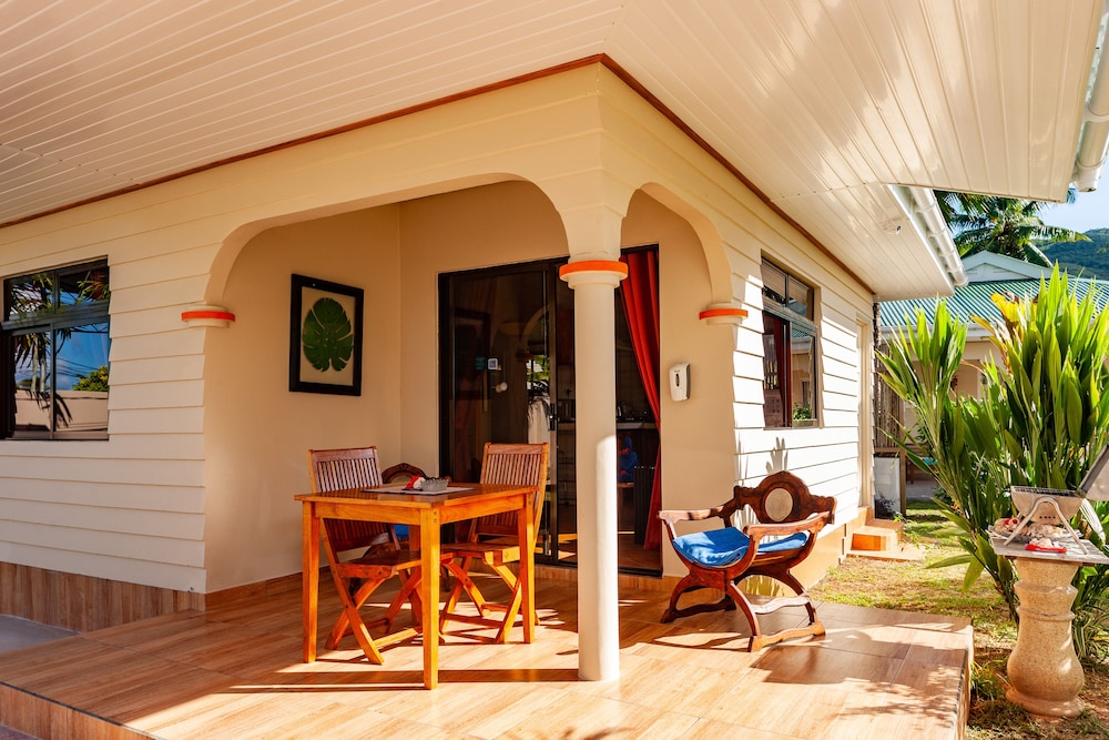 Villa Aya