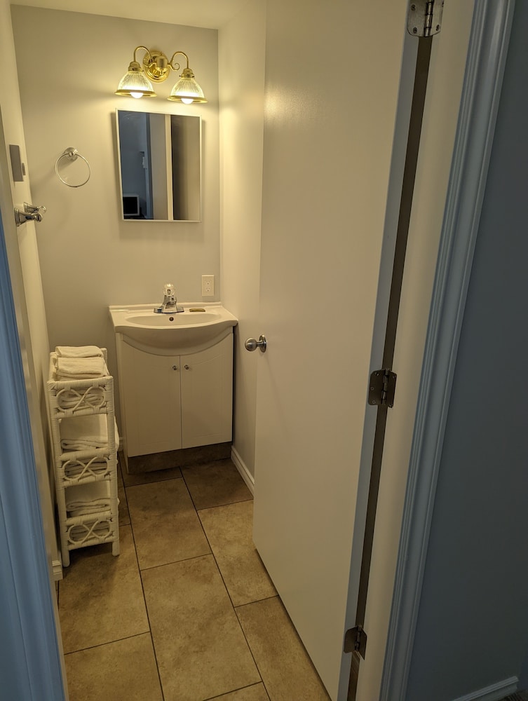Gordie's Inn & Suites view 2