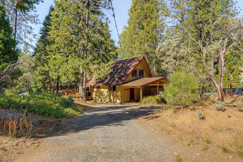 Arnold Chalet Near Town & Calaveras Big Trees!