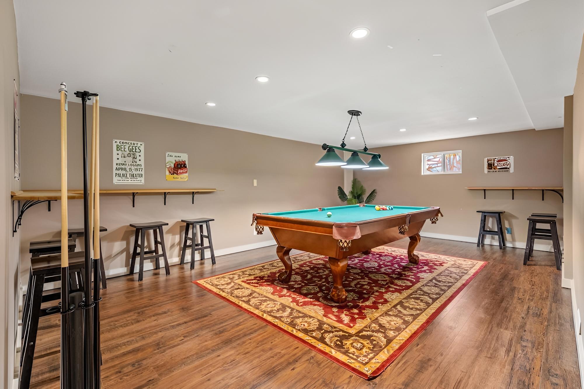 The Sleeping Moose Hot Tub Pool Table