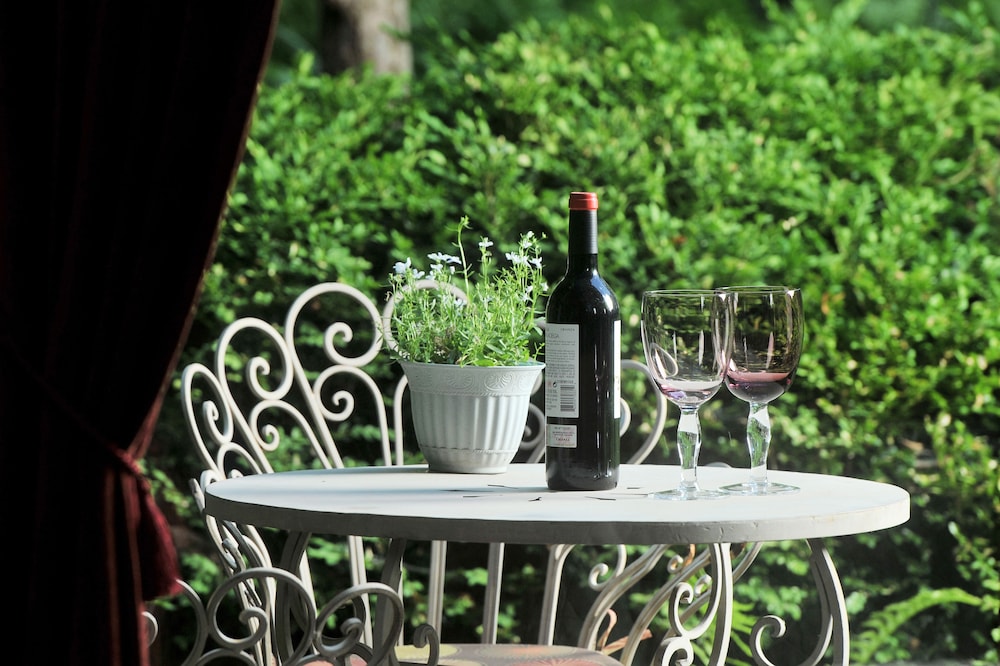 1795 Acorn Inn B&B