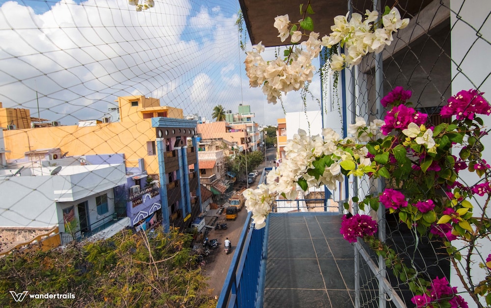 Serenity House - A Wandertrails Stay view 5