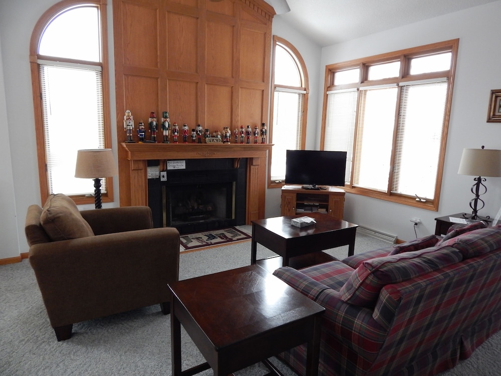 Galena Vacations - Augusta House - Property Image 4