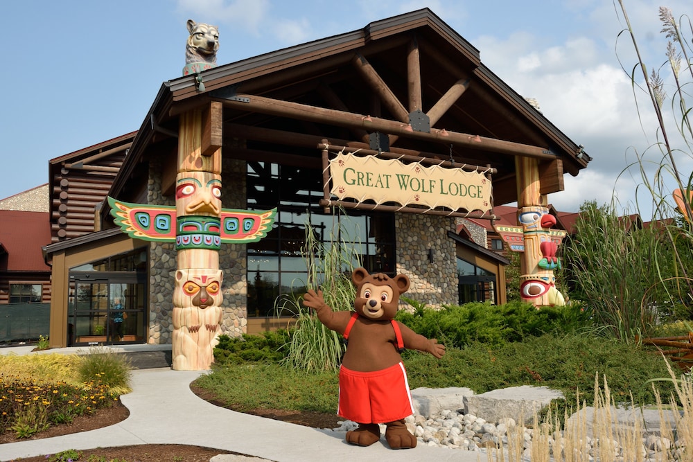 Great Wolf Lodge Niagara Falls - Image 1