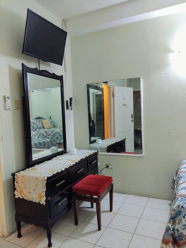 Dalley's Cozy Apartments