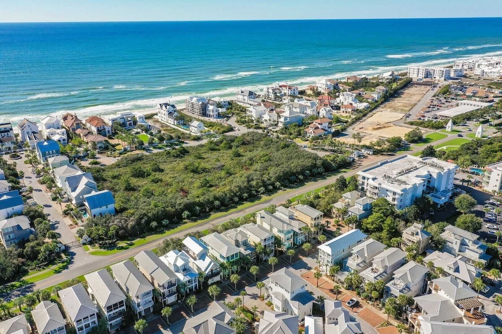 Southern Shores by Avantstay Seacrest Beach Resort Pool