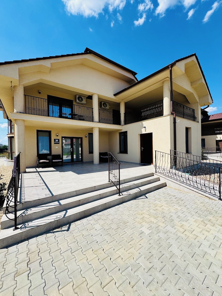 Roua Residence