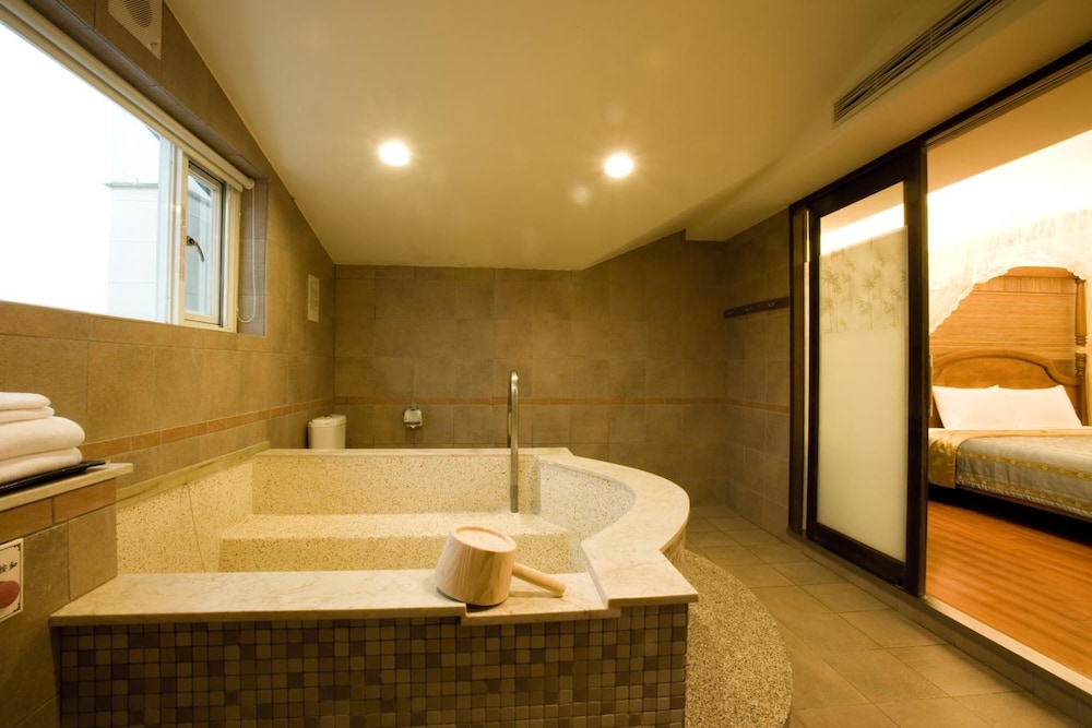 Chat Hot Spring Resort
