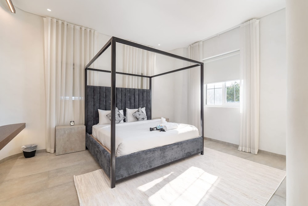Luxury 4BR Villa-al Reem 3-perfect Family Getaway
