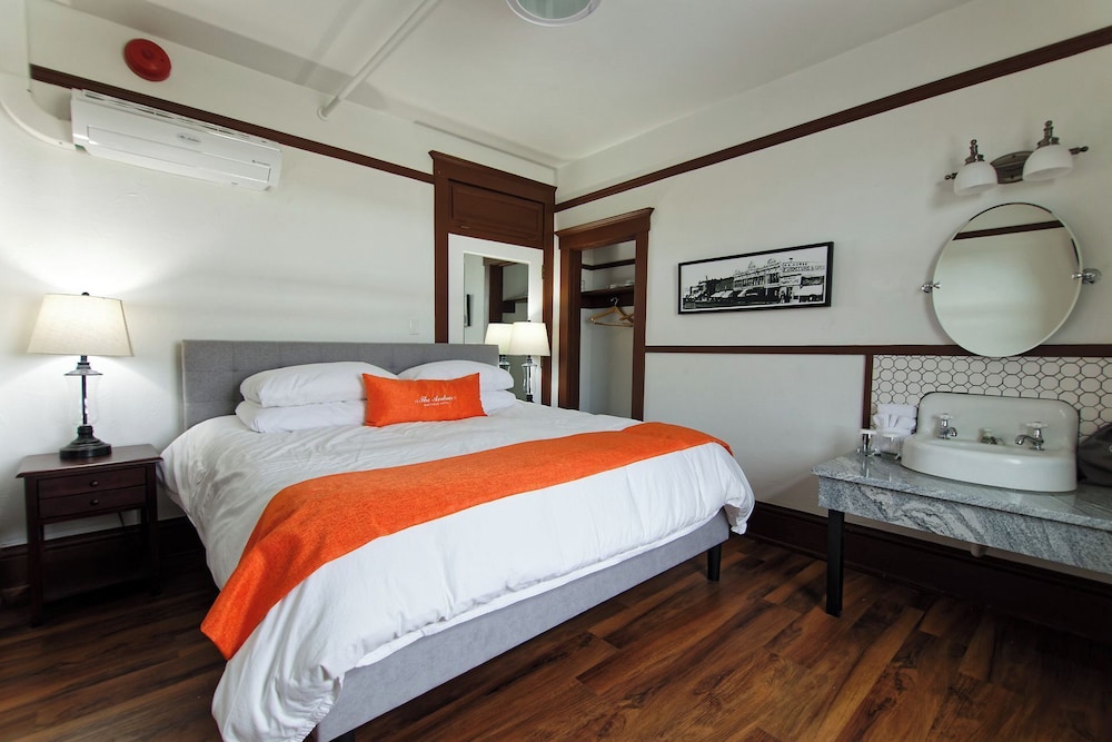 The Andrus Hotel