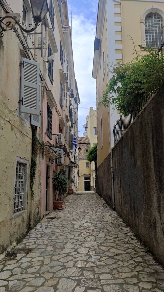 Amonte - Old Town Centre